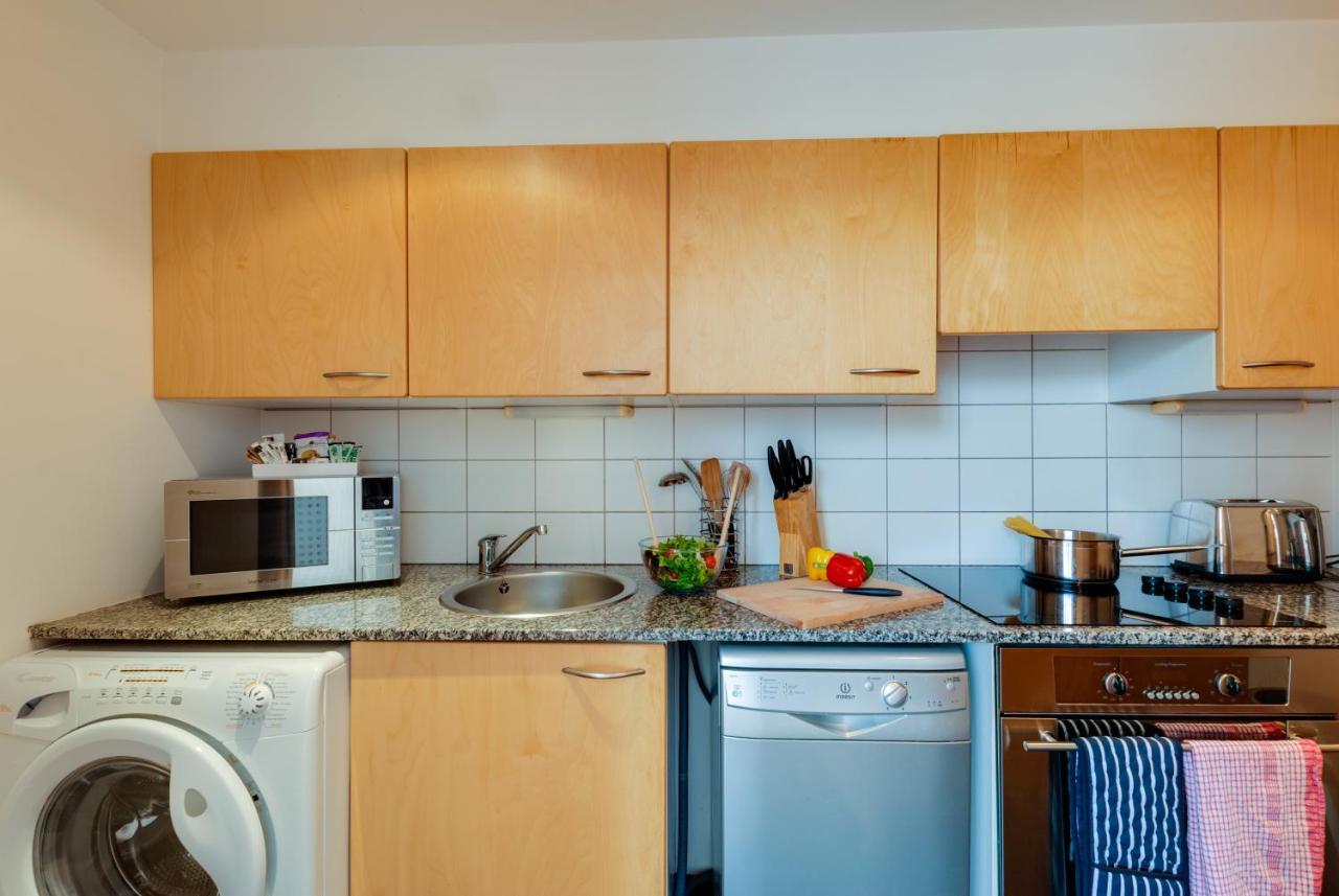 Base Serviced Apartments - The Docks Λίβερπουλ Εξωτερικό φωτογραφία
