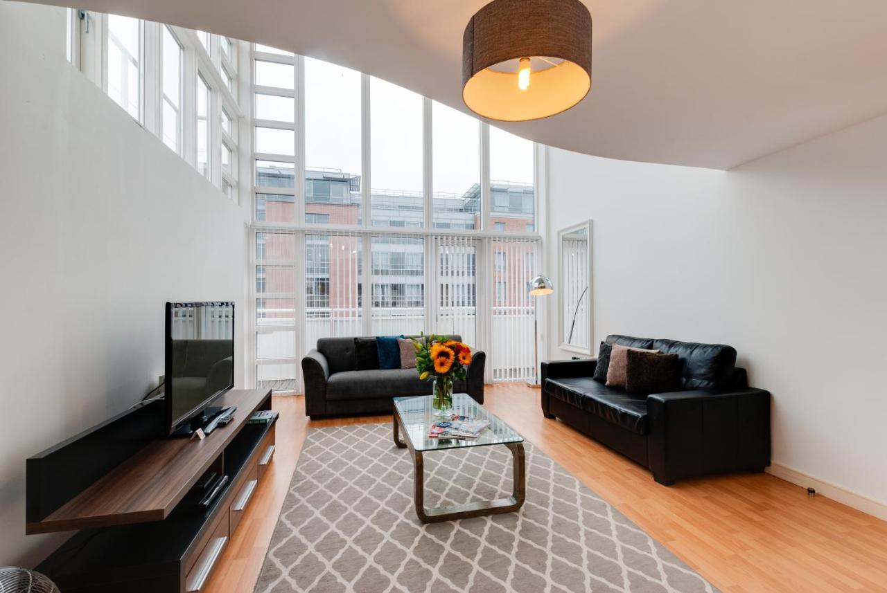 Base Serviced Apartments - The Docks Λίβερπουλ Εξωτερικό φωτογραφία