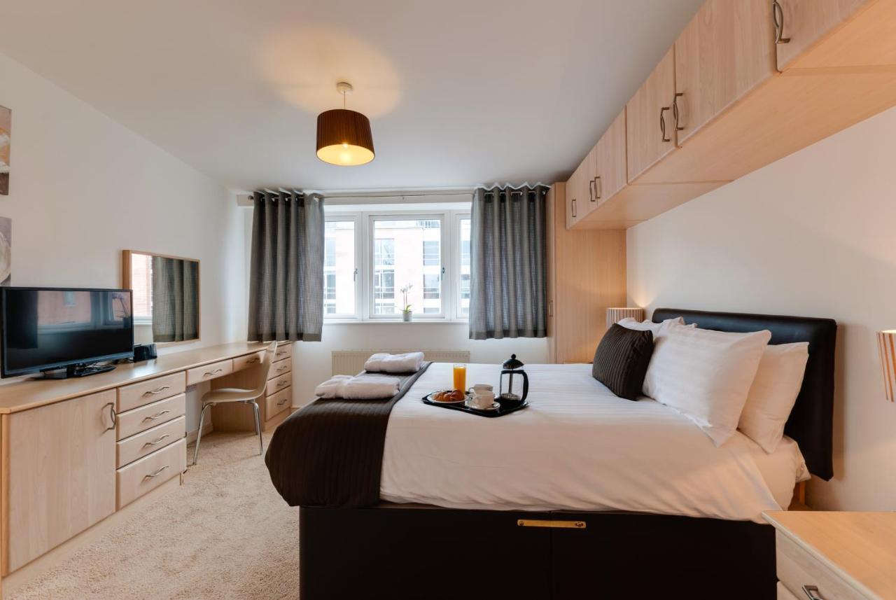Base Serviced Apartments - The Docks Λίβερπουλ Εξωτερικό φωτογραφία